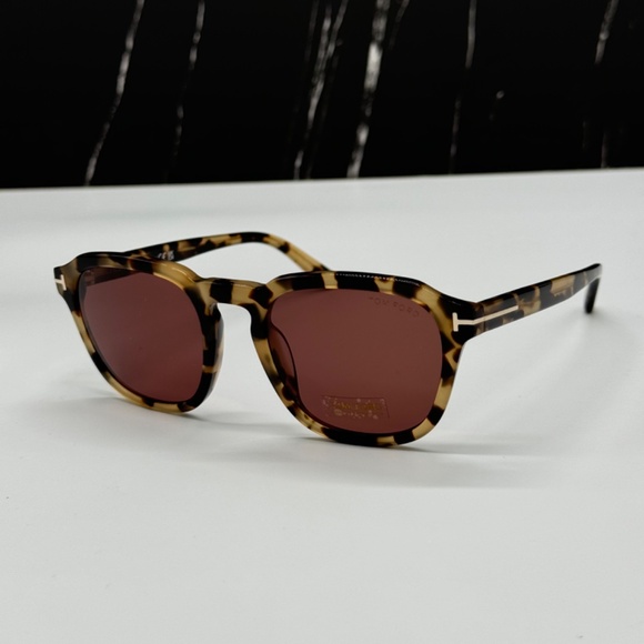 NEW TOM FORD TF931 56S WOMEN SUNGLASSES TOM FORD AVERY FT0931/S main image 7